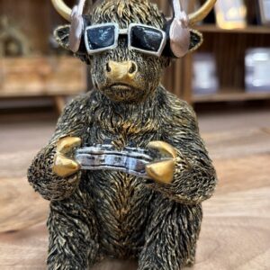 Gaming Highland Cow