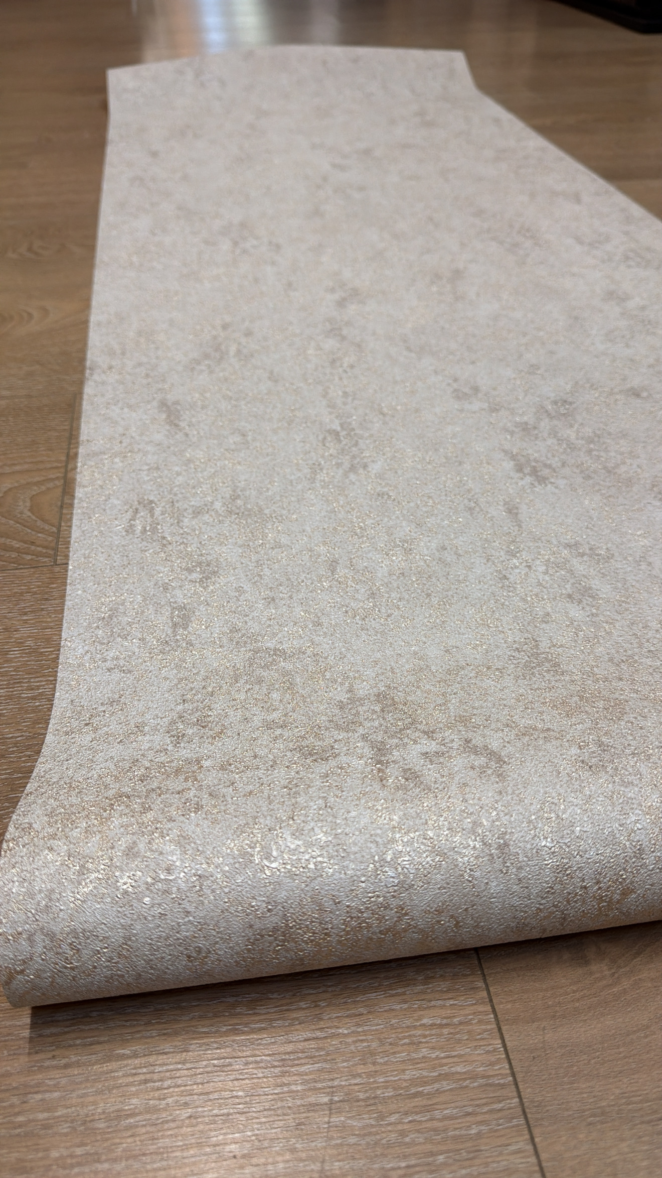 Pearlescent Cream And Gold - Image 4
